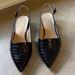Franko Sarto Black Croc-Pattern sling back pump. 1.5 inch heel. Never worn.